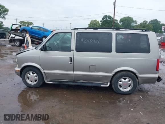 2004 Chevrolet Astro с VIN 1GNEL19X34B120444, выставлен на аукционе IAAI как лот 43018039 с пробегом 167 668 миль миль и . История ставок и продаж доступна на DreamBid. Изображение 15.