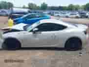 2014 Scion FR-S z VIN JF1ZNAA1XE9709811, wystawiony jako IAAI lot #42542360 z przebiegiem 117 813 mil mil oraz . Historia ofert i sprzedaży dostępna na DreamBid. Obrazek 14.