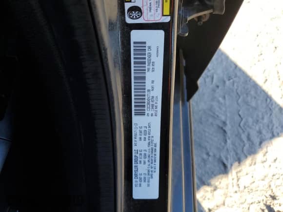 2014 Chrysler 200 Touring z VIN 1C3CCBBGXEN171198, wystawiony jako Copart lot #86832955 z przebiegiem 97 935 mil mil oraz Czysty tytuł • Clean title. Historia ofert i sprzedaży dostępna na DreamBid. Obrazek 13.