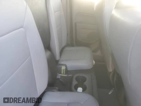 2019 Chevrolet Colorado 2WD Work Truck z VIN 1GCHSBEA1K1307541, wystawiony jako Copart lot #48519075 z przebiegiem Nie podano mil oraz Szkoda całkowita • Salvage title. Historia ofert i sprzedaży dostępna na DreamBid. Obrazek 10.