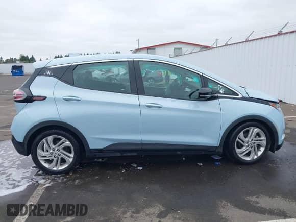 2022 Chevrolet Bolt EV 1LT z VIN 1G1FW6S06N4102212, wystawiony jako IAAI lot #43209140 z przebiegiem 44 188 mil mil oraz . Historia ofert i sprzedaży dostępna na DreamBid. Obrazek 14.