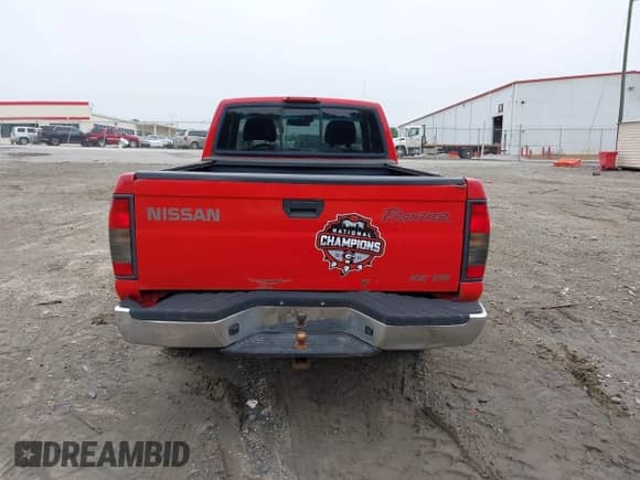 2000 Nissan Frontier XE с VIN 1N6ED26TXYC358267, выставлен на аукционе IAAI как лот 42368769 с пробегом 204 951 миль миль и . История ставок и продаж доступна на DreamBid. Изображение 6.