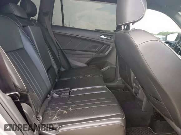 2022 Volkswagen Tiguan SE R-Line Black z VIN 3VV8B7AX8NM059661, wystawiony jako Copart lot #62700925 z przebiegiem 57 134 mil mil oraz Szkoda całkowita • Salvage title. Historia ofert i sprzedaży dostępna na DreamBid. Obrazek 11.