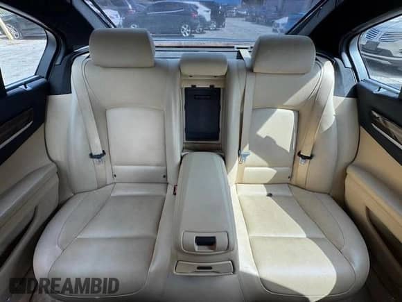 2015 BMW 7 Series 750i xDrive с VIN WBAYB6C5XFD965910, выставлен на аукционе Copart как лот 55407895 с пробегом 173 486 миль миль и Списание • Salvage title. История ставок и продаж доступна на DreamBid. Изображение 10.
