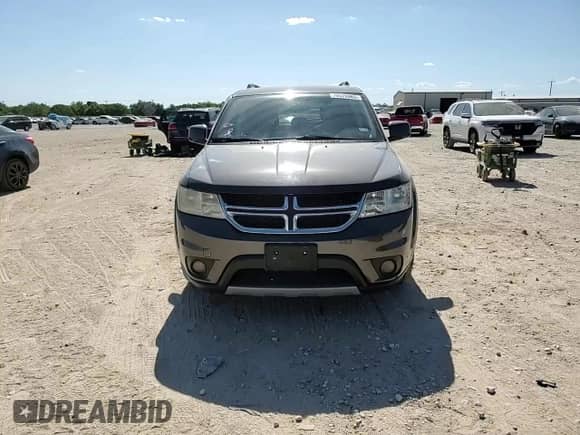 2016 Dodge Journey SXT with VIN 3C4PDCBB2GT186432, listed as a Copart auction lot 70576985 with 40,847 mi miles and Salvage title. Bid and sale history available at DreamBid. Image 14.