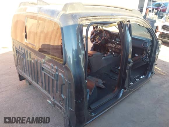 2018 Toyota Tacoma SR5 z VIN 3TMBZ5DN6JM017160, wystawiony jako IAAI lot #43423023 z przebiegiem 83 201 mil mil oraz . Historia ofert i sprzedaży dostępna na DreamBid. Obrazek 4.
