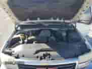 2005 GMC Sierra 1500 SLE z VIN 2GTEK13T051252323, wystawiony jako Copart lot #82368295 z przebiegiem 313 312 mil mil oraz Szkoda całkowita • Salvage title. Historia ofert i sprzedaży dostępna na DreamBid. Obrazek 11.