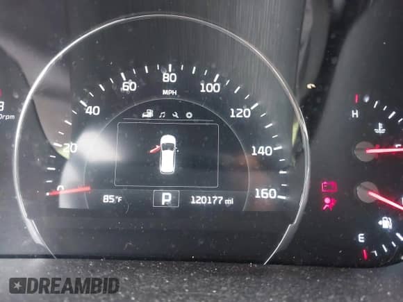 2018 Kia Sorento LX with VIN 5XYPG4A57JG383362, listed as a IAAI auction lot 42584652 with 120,177 mi miles and . Bid and sale history available at DreamBid. Image 7.