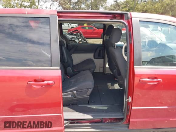 2009 Dodge Grand Caravan SE with VIN 2D8HN44E39R593780, listed as a IAAI auction lot 43301505 with 119,834 mi miles and . Bid and sale history available at DreamBid. Image 8.