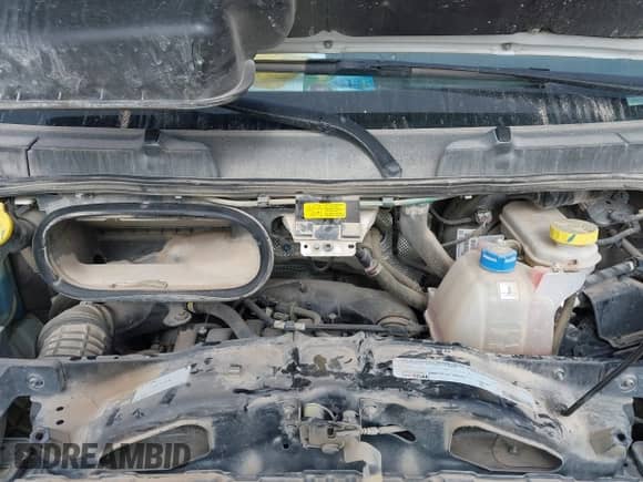 2023 Ram ProMaster Cargo z VIN 3C6LRVVG4PE584448, wystawiony jako IAAI lot #41582170 z przebiegiem 87 666 mil mil oraz . Historia ofert i sprzedaży dostępna na DreamBid. Obrazek 6.