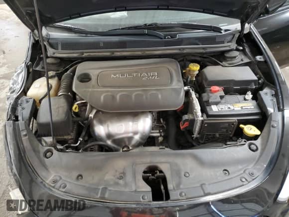2016 Dodge Dart Limited z VIN 1C3CDFCB0GD548962, wystawiony jako Copart lot #50569915 z przebiegiem 156 305 mil mil oraz Szkoda całkowita • Salvage title. Historia ofert i sprzedaży dostępna na DreamBid. Obrazek 11.