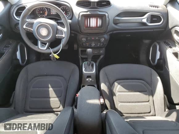2018 Jeep Renegade Latitude with VIN ZACCJABB1JPH46788, listed as a Copart auction lot 83945435 with 90,828 mi miles and Salvage title. Bid and sale history available at DreamBid. Image 8.