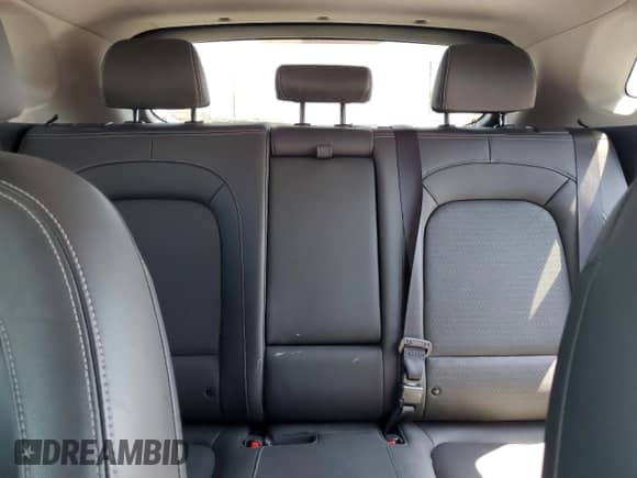 2020 Hyundai Kona Limited z VIN KM8K33A52LU411419, wystawiony jako Copart lot #70050625 z przebiegiem 56 657 mil mil oraz Szkoda całkowita • Salvage title. Historia ofert i sprzedaży dostępna na DreamBid. Obrazek 10.