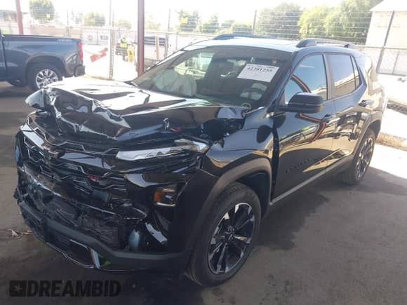 2025 Chevrolet Equinox FWD RS with VIN 3GNAXLEG6SL307967, listed as a IAAI auction lot 42301255 with 3,032 mi miles and . Bid and sale history available at DreamBid. Image 2.