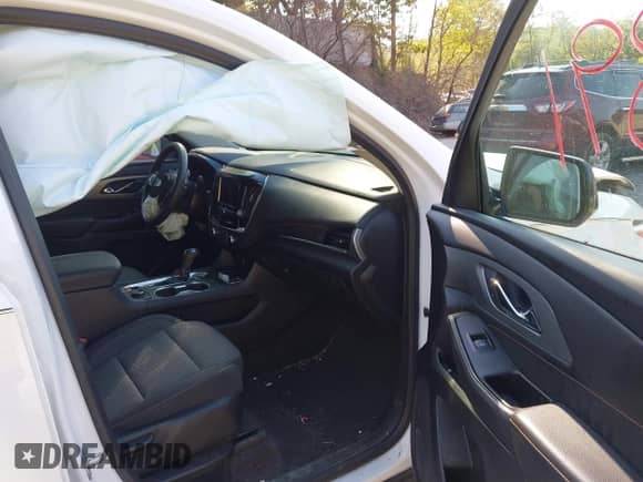 2020 Chevrolet Traverse LS with VIN 1GNERFKW6LJ113702, listed as a IAAI auction lot 43250391 with 73,072 mi miles and . Bid and sale history available at DreamBid. Image 5.