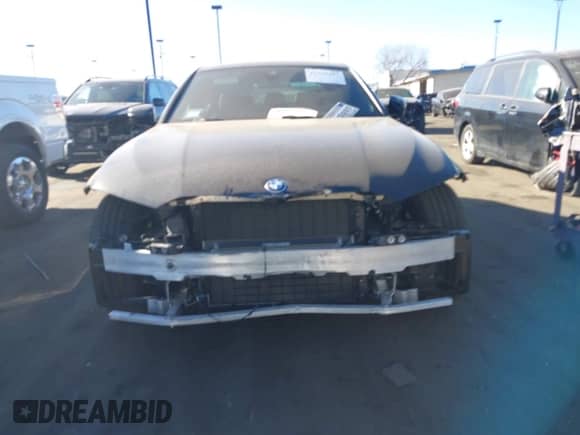 2022 BMW 3 Series 330e with VIN 3MW5P7J08N8C25611, listed as a IAAI auction lot 41239497 with 24,603 mi miles and . Bid and sale history available at DreamBid. Image 13.