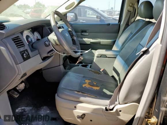 2004 Dodge Durango Limited with VIN 1D4HD58D04F107695, listed as a Copart auction lot 67062675 with 200,168 mi miles and Salvage title. Bid and sale history available at DreamBid. Image 7.