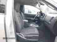 2015 Chevrolet Colorado 4WD LT z VIN 1GCHTBE36F1224918, wystawiony jako IAAI lot #42366074 z przebiegiem 60 572 mil mil oraz . Historia ofert i sprzedaży dostępna na DreamBid. Obrazek 5.