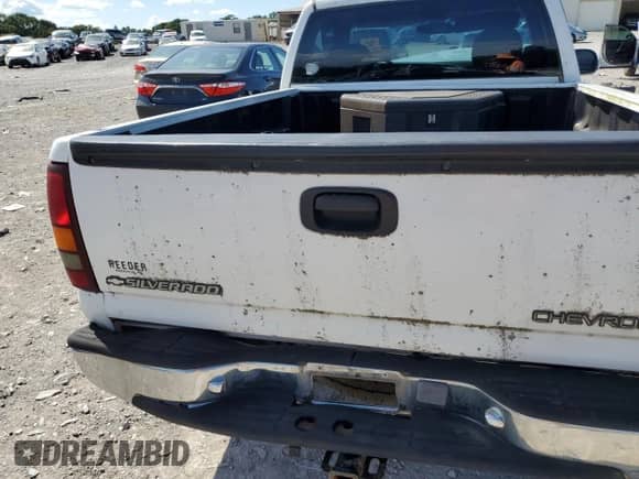 2000 Chevrolet Silverado 1500 LS с VIN 1GCEC14VXYZ191202, выставлен на аукционе Copart как лот 68368605 с пробегом 212 741 миль миль и Списание • Salvage title. История ставок и продаж доступна на DreamBid. Изображение 10.