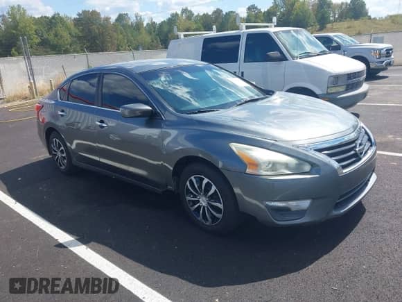 2015 Nissan Altima S z VIN 1N4AL3AP4FN865371, wystawiony jako IAAI lot #43323884 z przebiegiem 199 169 mil mil oraz . Historia ofert i sprzedaży dostępna na DreamBid. Obrazek 1.