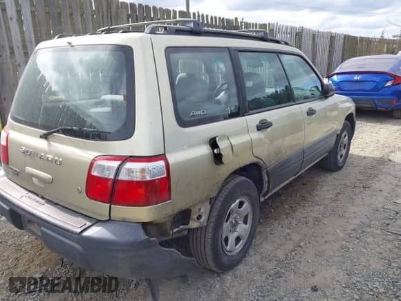 2002 Subaru Forester L z VIN JF1SF63522H711050, wystawiony jako IAAI lot #43431909 z przebiegiem 159 816 mil mil oraz . Historia ofert i sprzedaży dostępna na DreamBid. Obrazek 4.