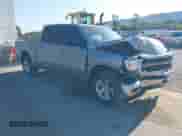 2019 Ram 1500 Big Horn z VIN 1C6RRFFG1KN780429, wystawiony jako IAAI lot #43109966 z przebiegiem 59 374 mil mil oraz . Historia ofert i sprzedaży dostępna na DreamBid. Obrazek 1.