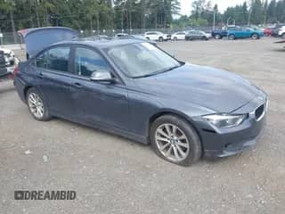 2018 BMW 3 Series 320i xDrive с VIN WBA8E5G53JNV03252, выставлен на аукционе IAAI как лот 43170355 с пробегом 52 347 миль миль и . История ставок и продаж доступна на DreamBid. Изображение 1.