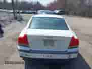 2004 Volvo S60 с VIN YV1RS61T642380706, выставлен на аукционе IAAI как лот 41945632 с пробегом Не указан миль и . История ставок и продаж доступна на DreamBid. Изображение 15.