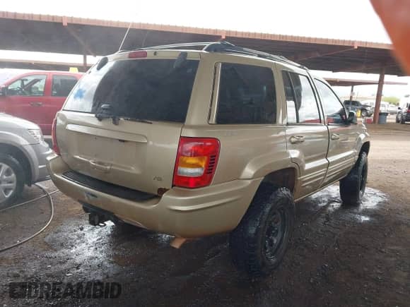 2000 Jeep Grand Cherokee Limited с VIN 1J4GW58N0YC419352, выставлен на аукционе IAAI как лот 41767759 с пробегом 211 558 миль миль и . История ставок и продаж доступна на DreamBid. Изображение 4.