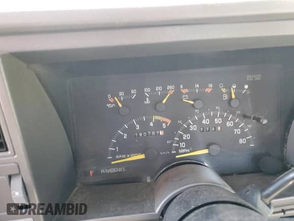 1993 Chevrolet Blazer с VIN 1GNEK18K0PJ398883, выставлен на аукционе Copart как лот 87817225 с пробегом 190 787 миль миль и Списание • Salvage title. История ставок и продаж доступна на DreamBid. Изображение 9.