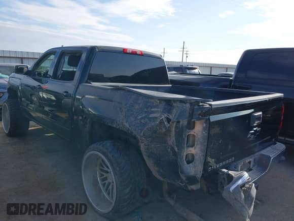 2016 Chevrolet Silverado 1500 LT z VIN 3GCPCREC2GG346859, wystawiony jako IAAI lot #43005377 z przebiegiem 143 247 mil mil oraz . Historia ofert i sprzedaży dostępna na DreamBid. Obrazek 3.