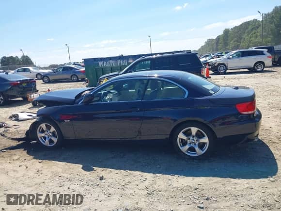 2010 BMW 3 Series 328i с VIN WBAWR3C50AP462749, выставлен на аукционе IAAI как лот 43069551 с пробегом 95 451 миль миль и . История ставок и продаж доступна на DreamBid. Изображение 15.