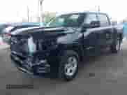 2025 Ram 1500 Big Horn z VIN 1C6RRFFG7SN506037, wystawiony jako IAAI lot #41915215 z przebiegiem 2 137 mil mil oraz . Historia ofert i sprzedaży dostępna na DreamBid. Obrazek 2.