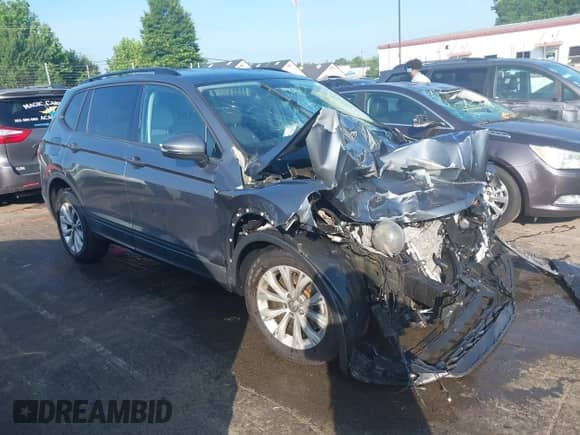 2019 Volkswagen Tiguan S с VIN 3VV0B7AX9KM111985, выставлен на аукционе IAAI как лот 42429957 с пробегом 88 015 миль миль и . История ставок и продаж доступна на DreamBid. Изображение 13.