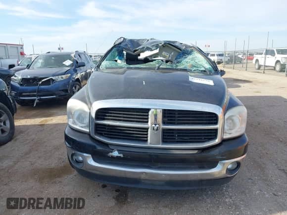 2008 Dodge 1500 ST z VIN 1D7HA18N08S603333, wystawiony jako IAAI lot #42241662 z przebiegiem 155 937 mil mil oraz . Historia ofert i sprzedaży dostępna na DreamBid. Obrazek 12.