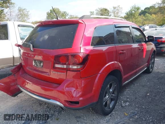 2017 Dodge Journey Crossroad Plus with VIN 3C4PDDGGXHT583043, listed as a IAAI auction lot 43262283 with 106,605 mi miles and . Bid and sale history available at DreamBid. Image 4.