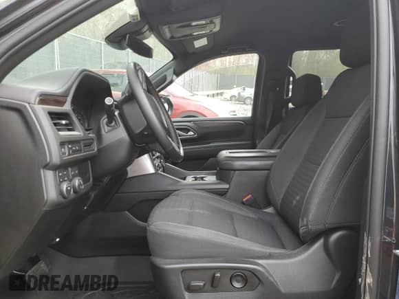 2023 Chevrolet Tahoe LS с VIN 1GNSKMKD5PR252141, выставлен на аукционе Copart как лот 51747845 с пробегом 22 786 миль миль и Списание • Salvage title. История ставок и продаж доступна на DreamBid. Изображение 7.