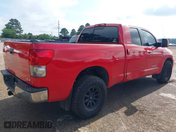 2007 Toyota Tundra Limited z VIN 5TFBV58157X004292, wystawiony jako IAAI lot #42419896 z przebiegiem 277 148 mil mil oraz . Historia ofert i sprzedaży dostępna na DreamBid. Obrazek 4.