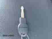 2017 Ram 1500 Laramie z VIN 1C6RR7NT8HS640778, wystawiony jako IAAI lot #43515159 z przebiegiem 186 335 mil mil oraz . Historia ofert i sprzedaży dostępna na DreamBid. Obrazek 11.