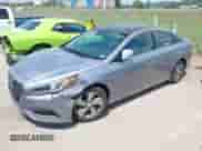 2016 Hyundai Sonata Limited с VIN KMHE34L13GA026598, выставлен на аукционе IAAI как лот 42628258 с пробегом 103 054 миль миль и . История ставок и продаж доступна на DreamBid. Изображение 2.