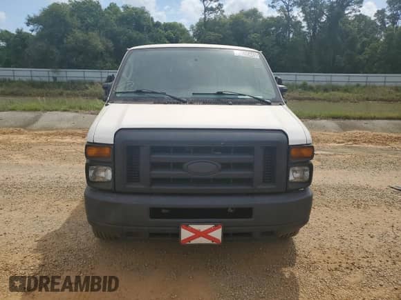 2014 Ford Econoline Cargo Commercial with VIN 1FTNE1EW8EDA90119, listed as a Copart auction lot 52555445 with 338,141 mi miles and Clean title. Bid and sale history available at DreamBid. Image 5.