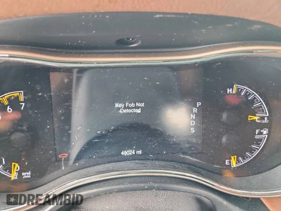 2015 Jeep Grand Cherokee Summit с VIN 1C4RJFJT7FC609030, выставлен на аукционе Copart как лот 67469545 с пробегом 49 024 миль миль и Списание • Salvage title. История ставок и продаж доступна на DreamBid. Изображение 9.