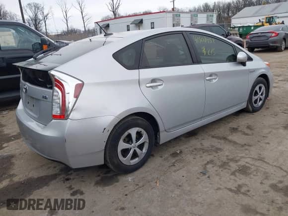 2015 Toyota Prius Two с VIN JTDKN3DU3F0426556, выставлен на аукционе IAAI как лот 41508952 с пробегом 108 214 миль миль и . История ставок и продаж доступна на DreamBid. Изображение 4.