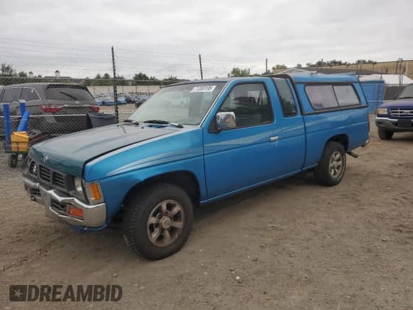 1996 Nissan Frontier XE z VIN 1N6SD16S0TC355813, wystawiony jako Copart lot #71358195 z przebiegiem 234 462 mil mil oraz Szkoda całkowita • Salvage title. Historia ofert i sprzedaży dostępna na DreamBid. Obrazek 1.