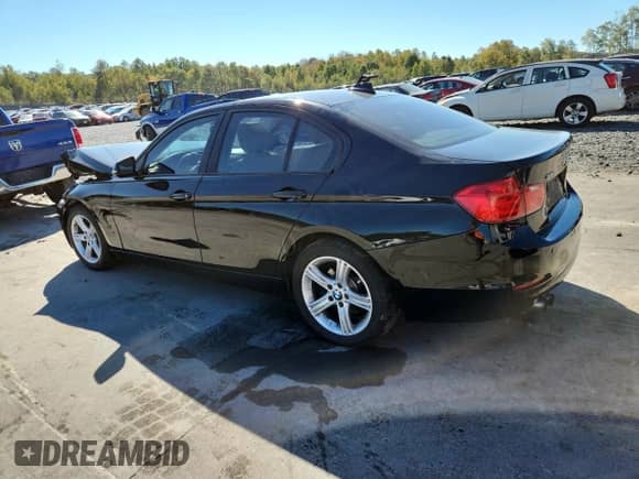 2015 BMW 3 Series 328i xDrive с VIN WBA3B5C54FF961232, выставлен на аукционе Copart как лот 84482765 с пробегом 136 272 миль миль и Списание • Salvage title. История ставок и продаж доступна на DreamBid. Изображение 2.