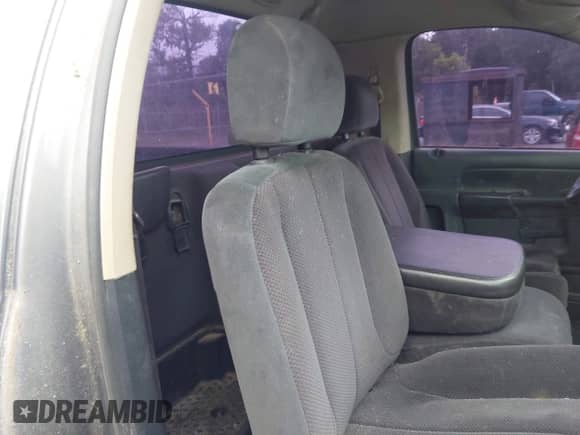 2005 Dodge 1500 SLT z VIN 1D7HU16D75J598229, wystawiony jako IAAI lot #42387952 z przebiegiem 128 151 mil mil oraz . Historia ofert i sprzedaży dostępna na DreamBid. Obrazek 8.