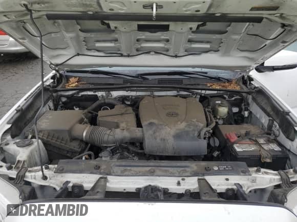 2016 Toyota Tacoma TRD Sport with VIN 3TMBZ5DN9GM001172, listed as a Copart auction lot 86475475 with 92,598 mi miles and Salvage title. Bid and sale history available at DreamBid. Image 11.
