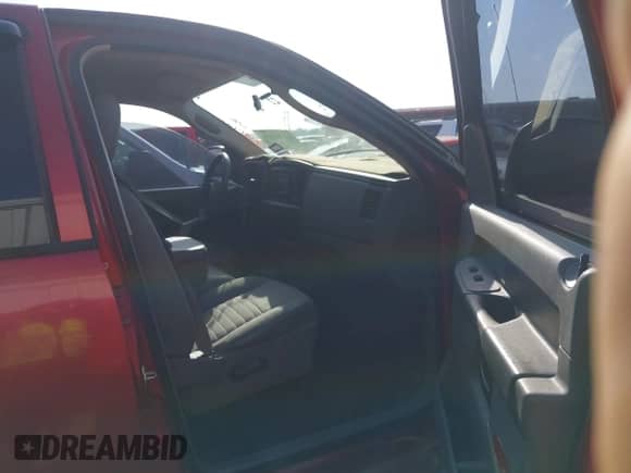 2008 Dodge 1500 SLT with VIN 1D7HU18NX8J237944, listed as a IAAI auction lot 42764465 with 224,656 mi miles and . Bid and sale history available at DreamBid. Image 5.