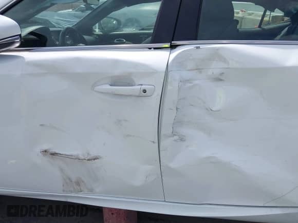 2018 Lexus IS 300 z VIN JTHBA1D20J5073234, wystawiony jako IAAI lot #43108455 z przebiegiem 65 000 mil mil oraz . Historia ofert i sprzedaży dostępna na DreamBid. Obrazek 6.