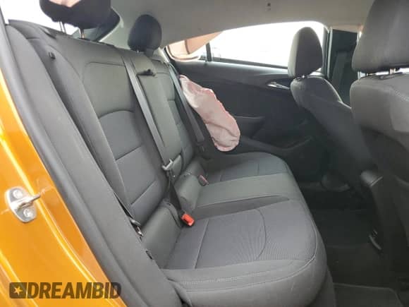 2017 Chevrolet Cruze LT z VIN 3G1BE6SM6HS583460, wystawiony jako Copart lot #83762095 z przebiegiem 80 373 mil mil oraz Czysty tytuł • Clean title. Historia ofert i sprzedaży dostępna na DreamBid. Obrazek 10.